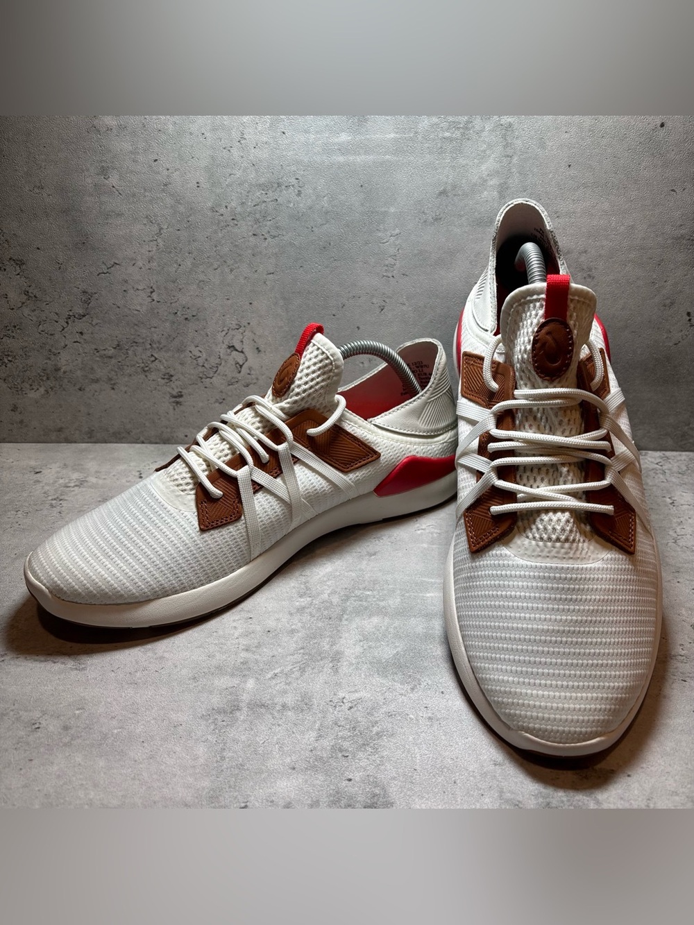 NEW OluKai Mio Li Sneakers Mens 11 Bright White/Red Lava Athletic Mesh Shoes